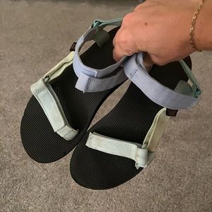 Original Tevas